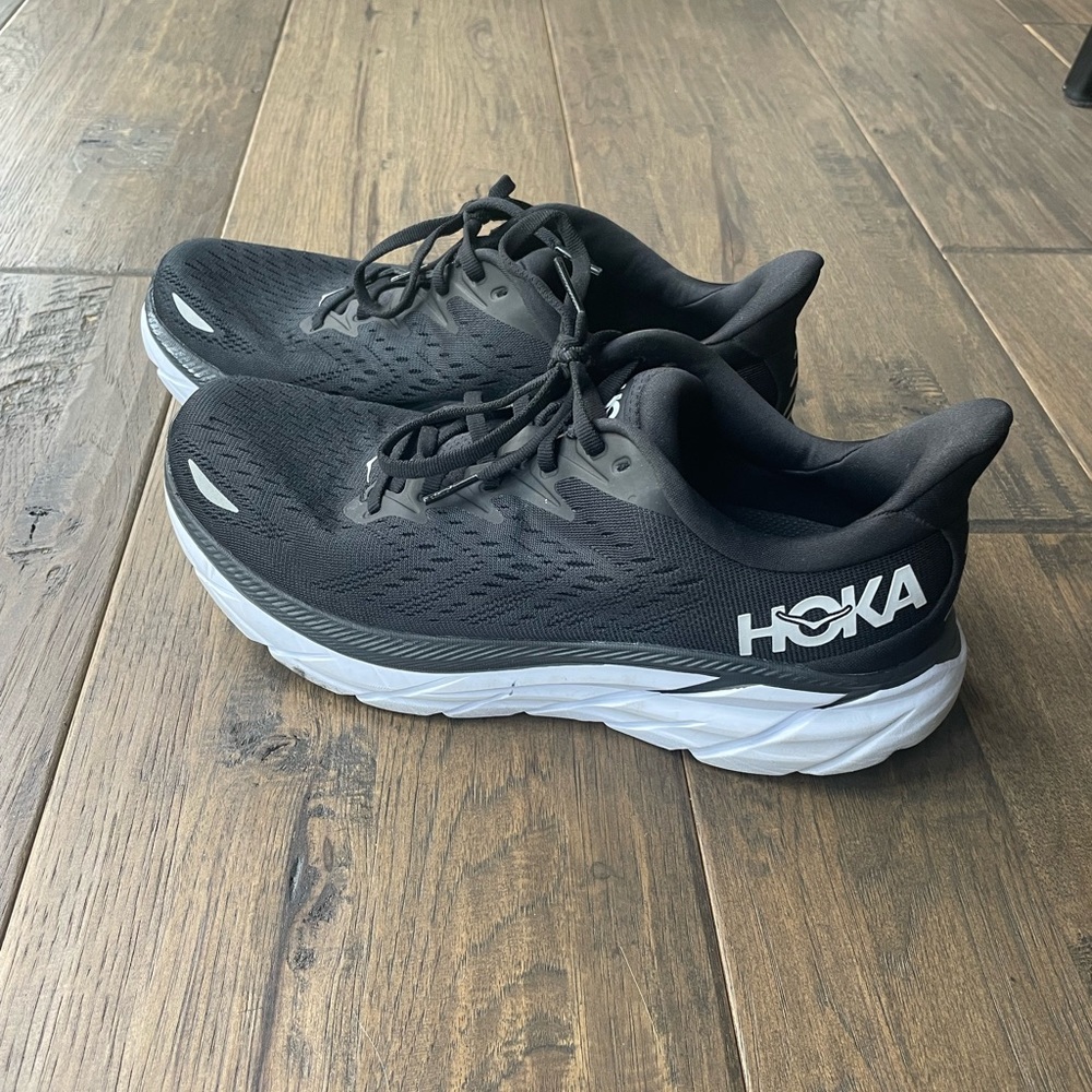 Hoka Clifton 8s